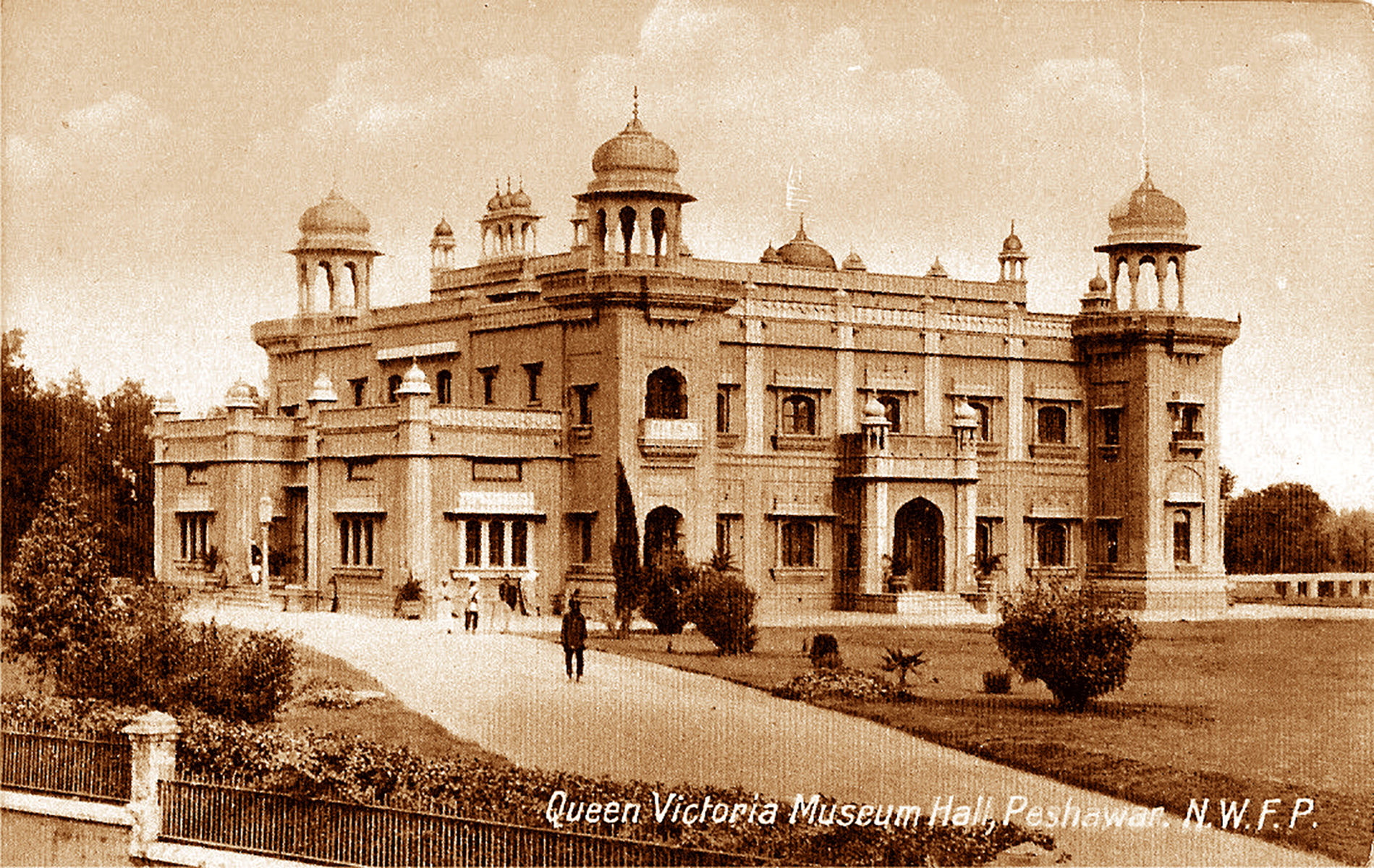 Peshawar Museum- Queen Victoria Museum Hall Post card 