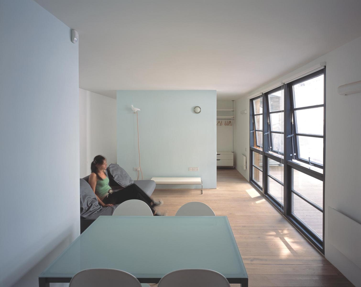 Carlisle Lane Flats, London - living / dining room