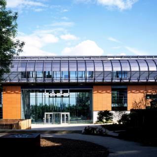 Gallery Oldham - Exterior view accross the park