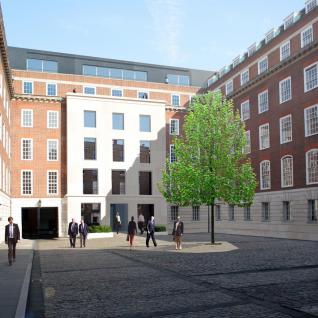 Serjeants Inn 01 external view
